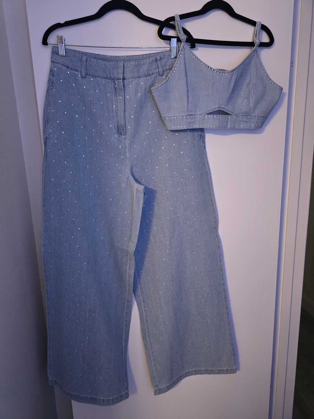 Denim Wide-Leg Rhinestone Pants & Cropped Tank Set - Light Blue